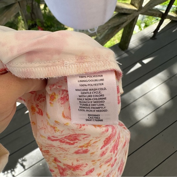 Something Navy Fitted Floral Surplice Top Small - Picture 14 of 14